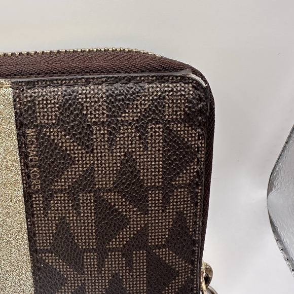 Michael Kors 7" Flat Wallet Center‎ Stripe Wristlet Clutch Card Holder Monogram - Picture 16 of 16
